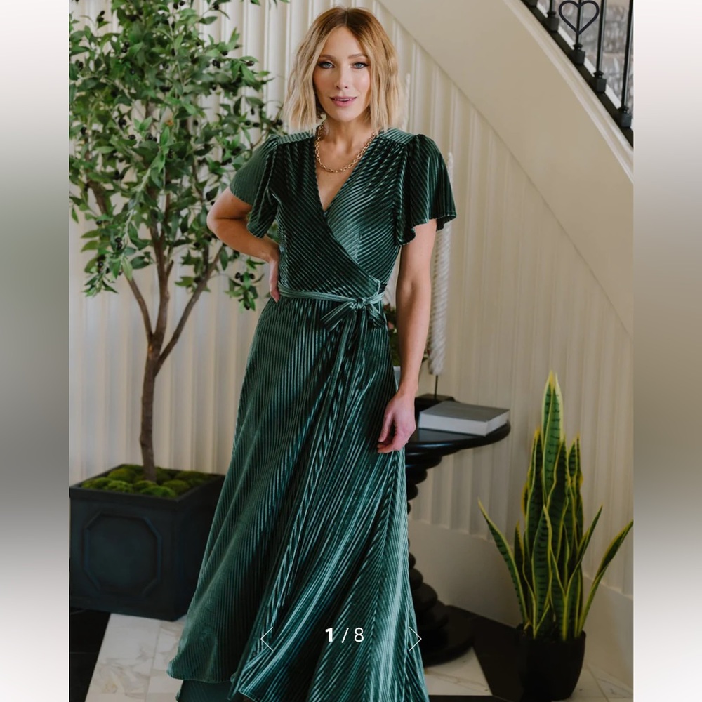 Baltic born andi ribbed velvet wrap dress emerald green size medium NWT